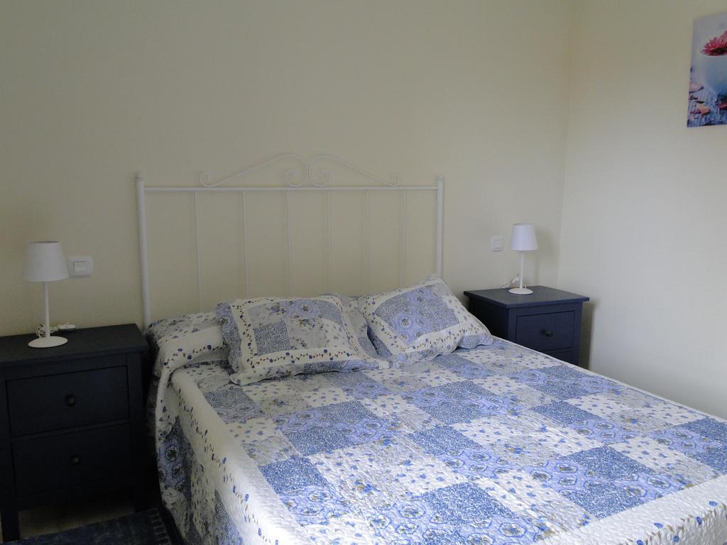Apartamentos El Pinedo Noja Rum bild