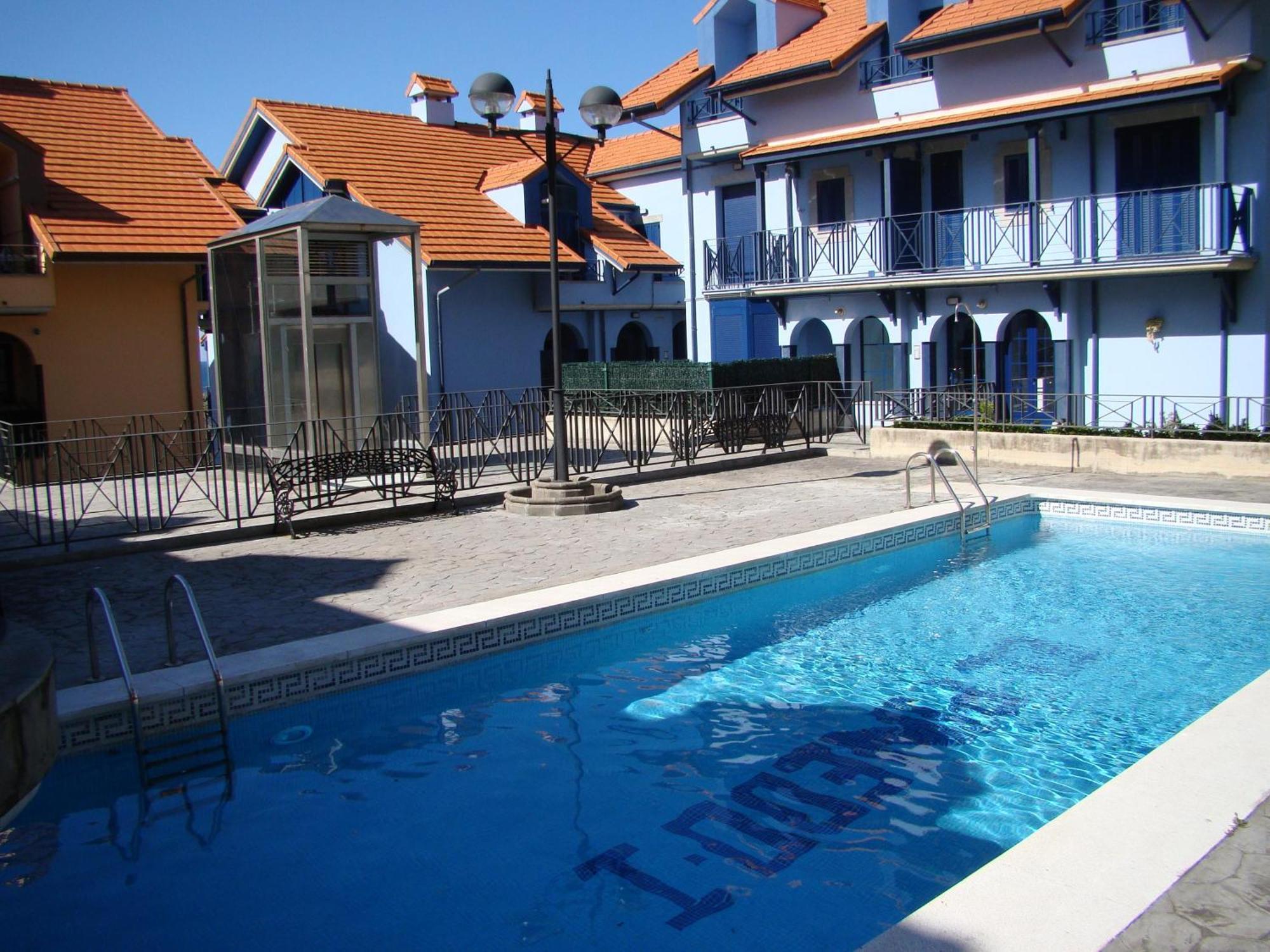 Apartamentos El Pinedo Noja Exteriör bild
