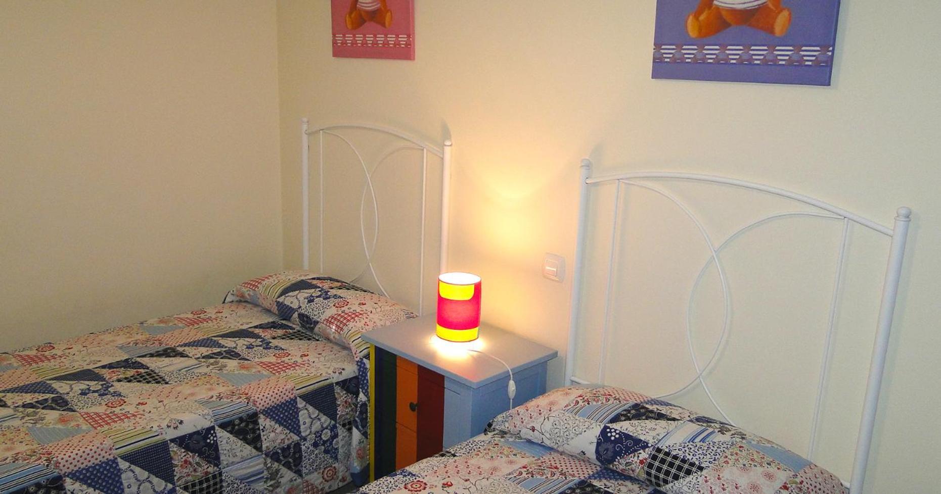 Apartamentos El Pinedo Noja Rum bild