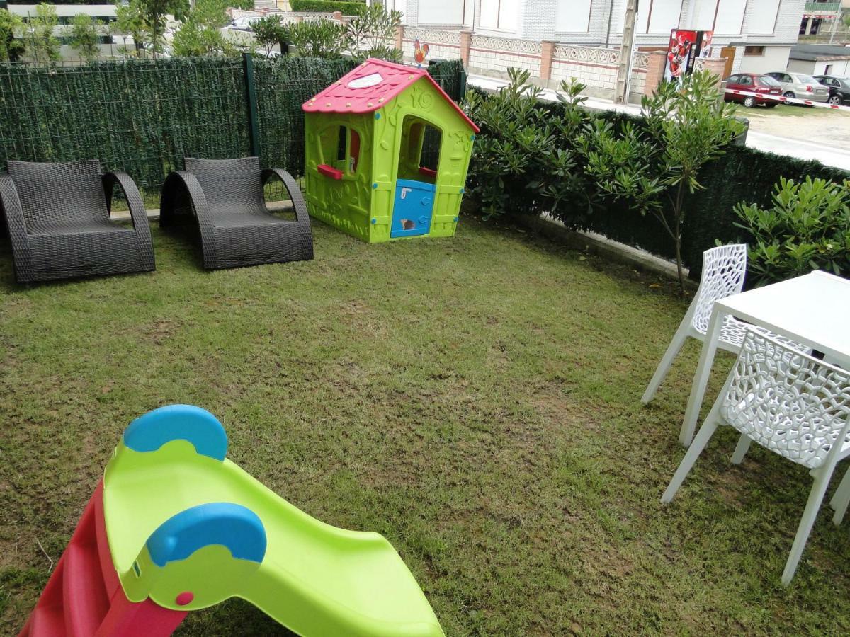 Apartamentos El Pinedo Noja Exteriör bild